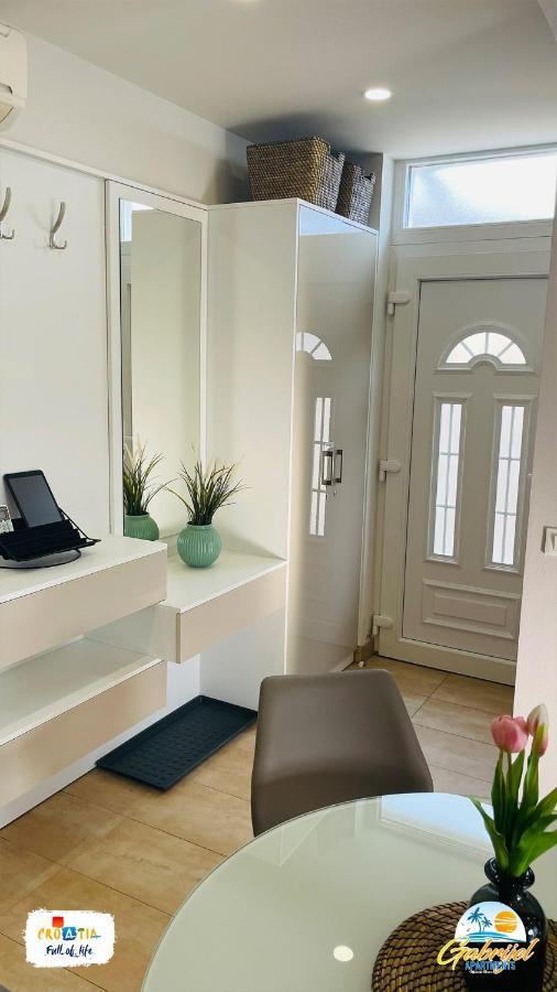 Gabrijel Apartments Makarska 1 외부 사진