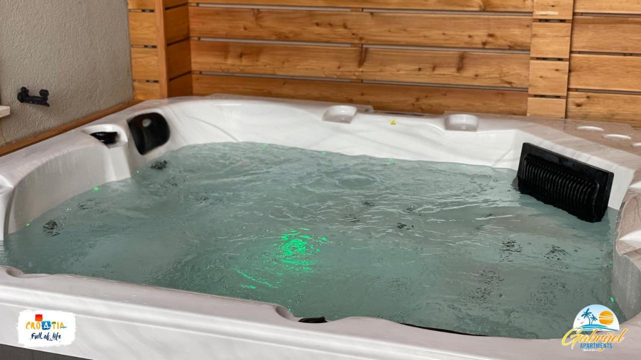 Gabrijel Apartments Makarska 1 외부 사진
